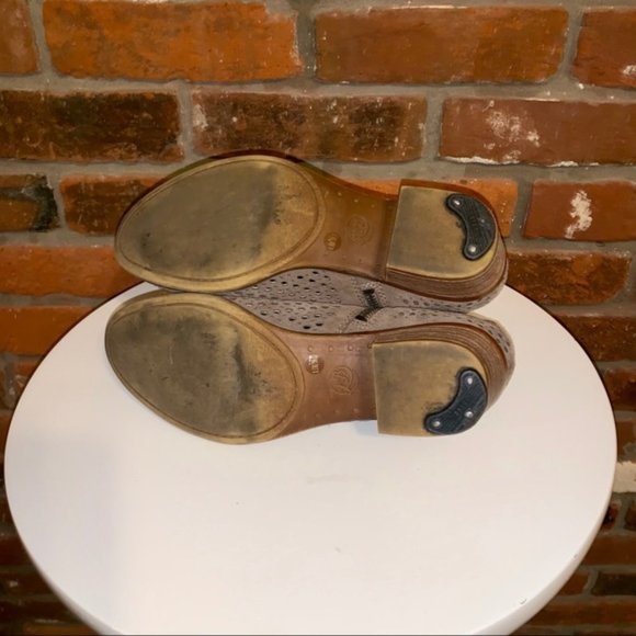 Lucky Brand Suede Perforated Booties Size 8.5 - Picture 6 of 8